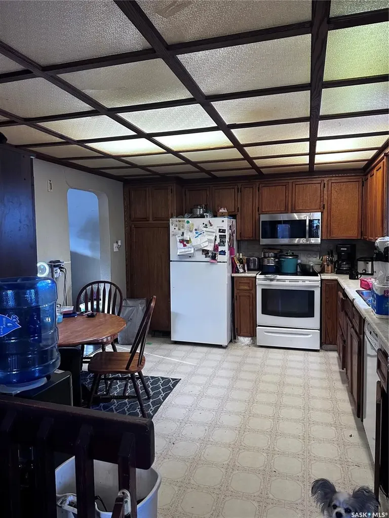 333 5th Avenue SE Weyburn SK S4H 1Y4