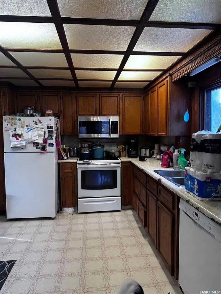 333 5th Avenue SE Weyburn SK S4H 1Y4