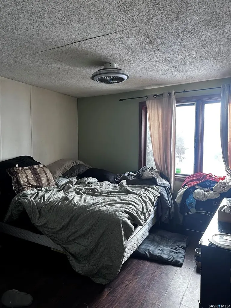 333 5th Avenue SE Weyburn SK S4H 1Y4