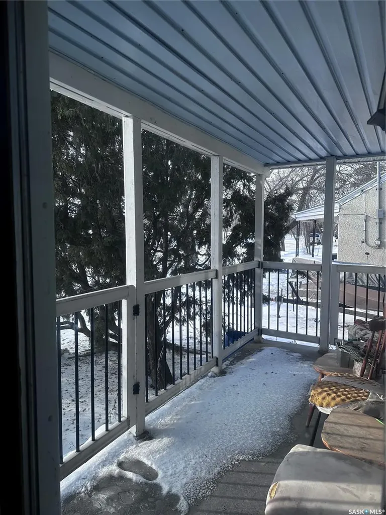 333 5th Avenue SE Weyburn SK S4H 1Y4