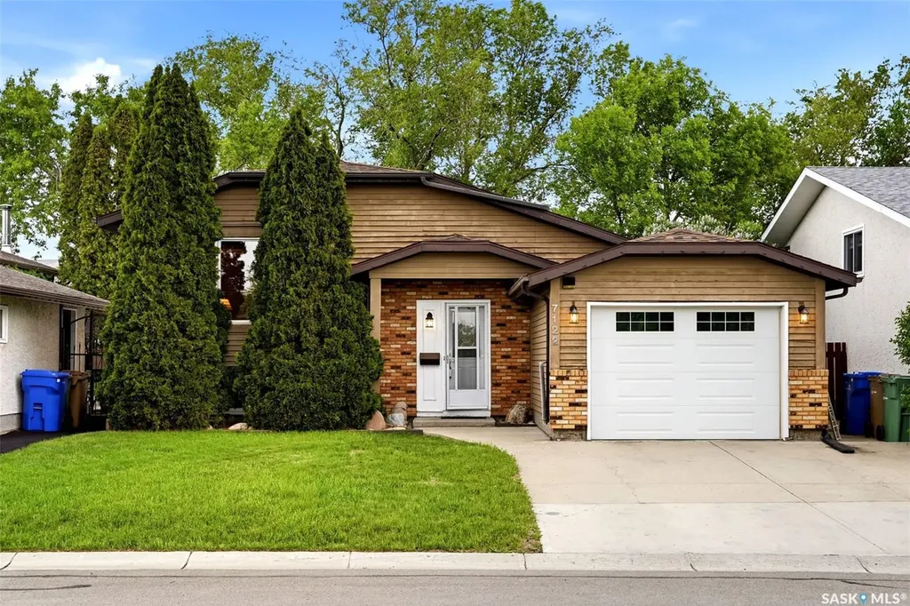 7122 Lawrence Drive Regina SK S4X 3X6