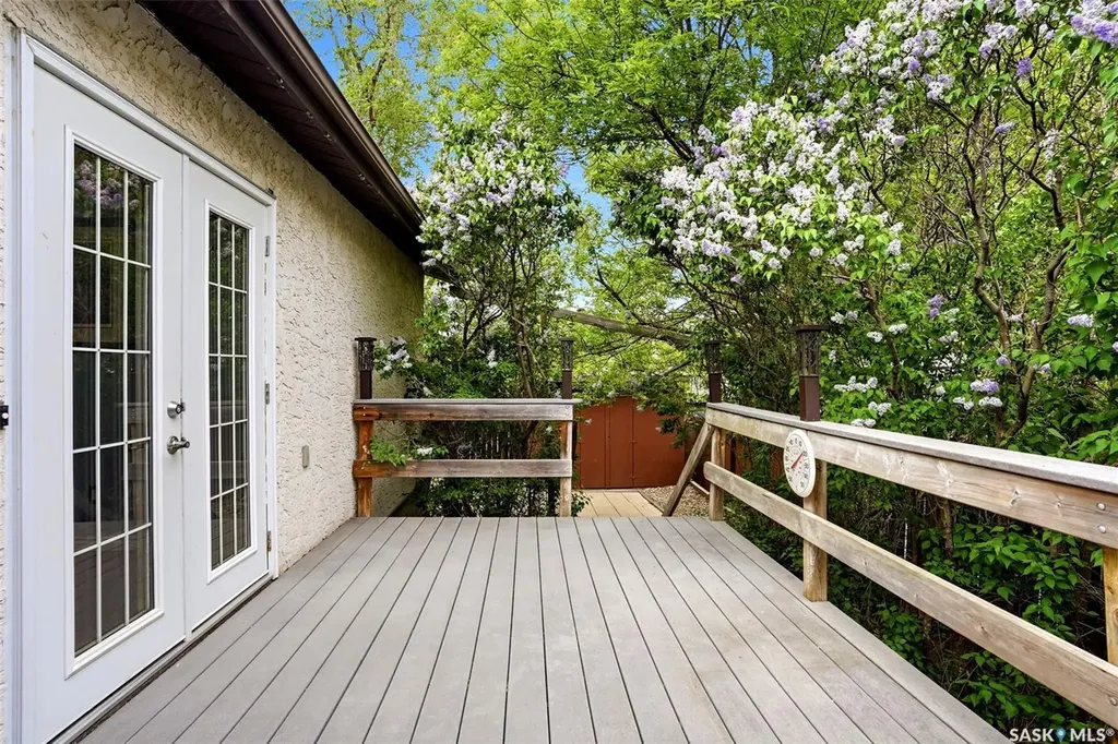 7122 Lawrence Drive Regina SK S4X 3X6