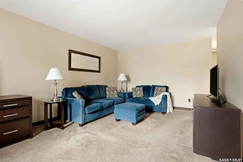 7122 Lawrence Drive Regina SK S4X 3X6