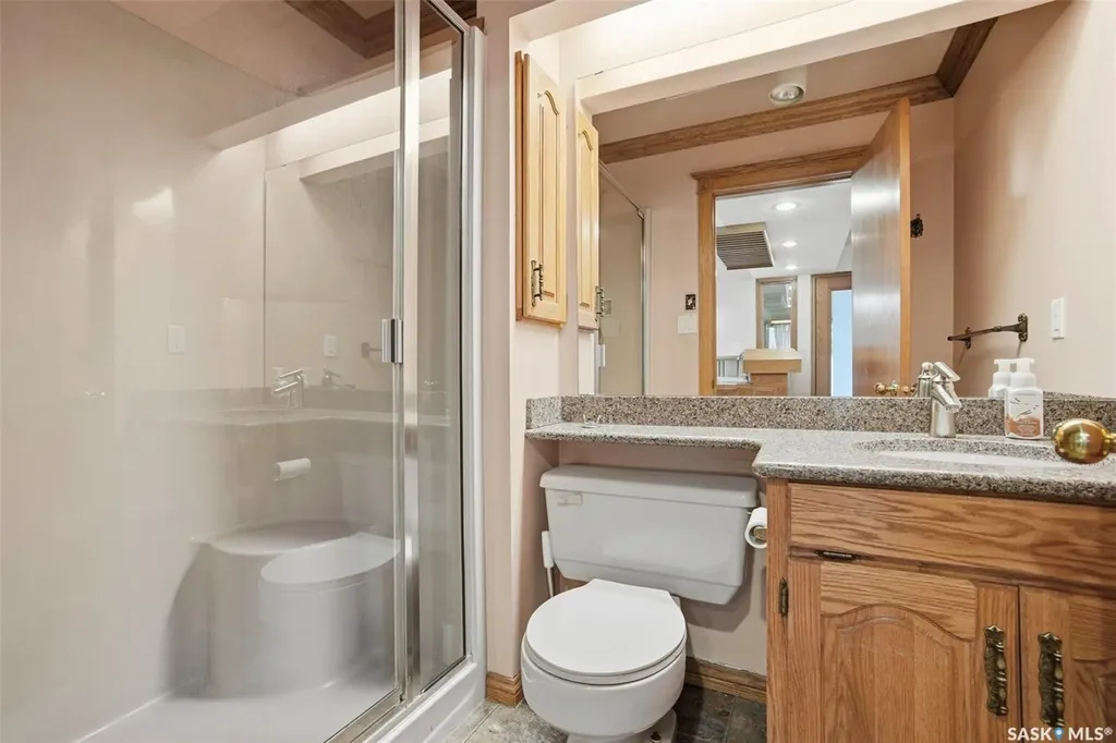 302 Mckinnon Avenue S Saskatoon SK S7N 1J5