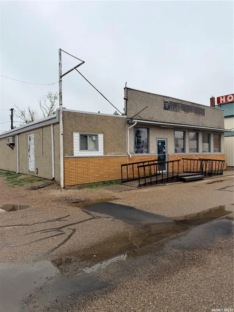 406 Martin Street Burstall SK S0N 0H0