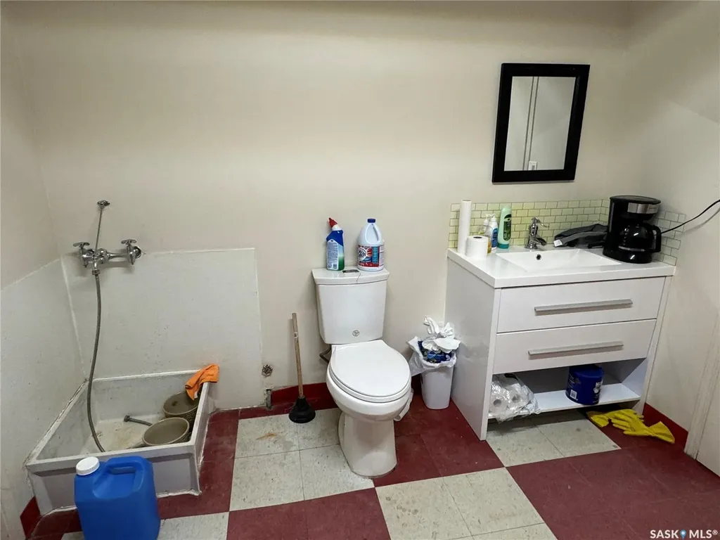 318 Husky Avenue Air Ronge SK S0J 3G0