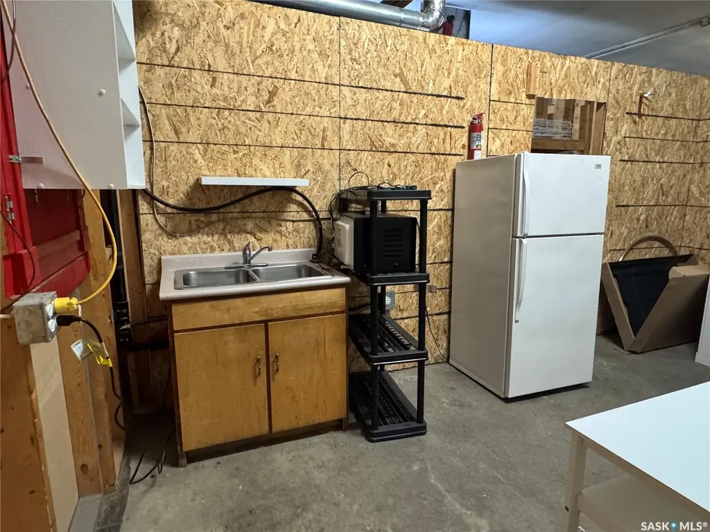 318 Husky Avenue Air Ronge SK S0J 3G0