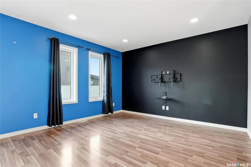 547 East Hampton Boulevard Saskatoon SK S7R 0B1