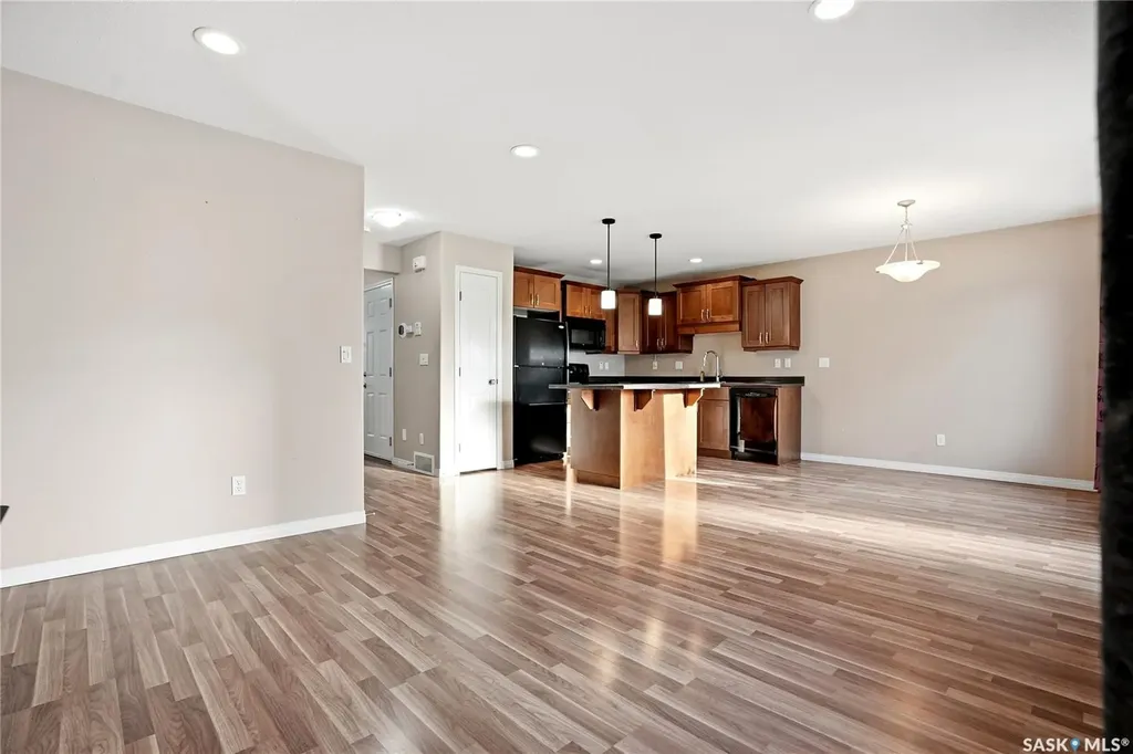 547 East Hampton Boulevard Saskatoon SK S7R 0B1