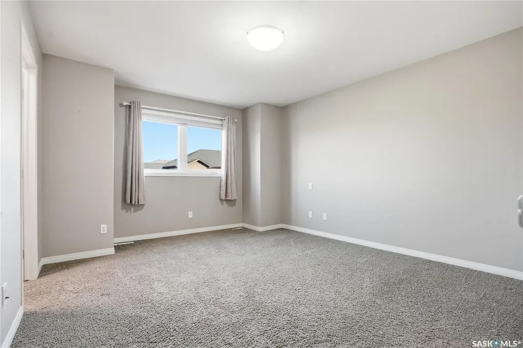 547 East Hampton Boulevard Saskatoon SK S7R 0B1
