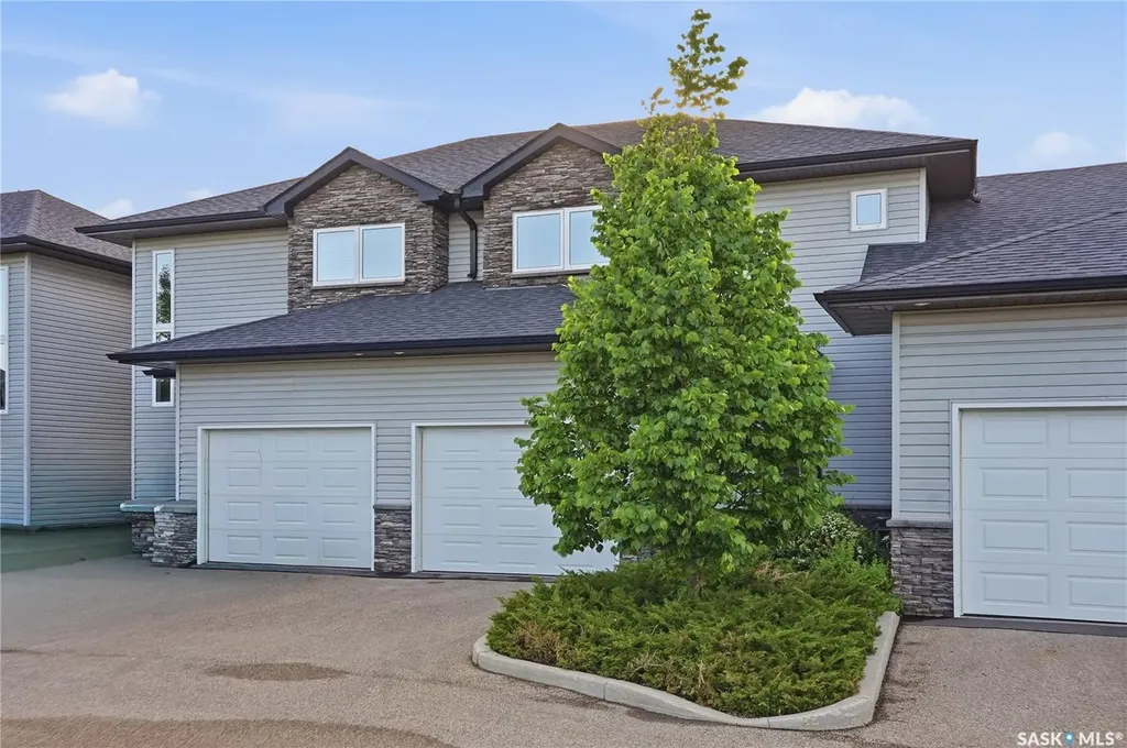 547 East Hampton Boulevard Saskatoon SK S7R 0B1