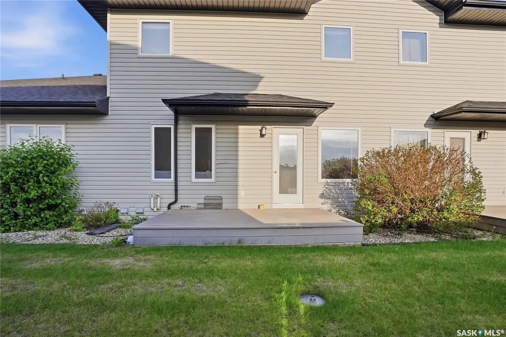 547 East Hampton Boulevard Saskatoon SK S7R 0B1
