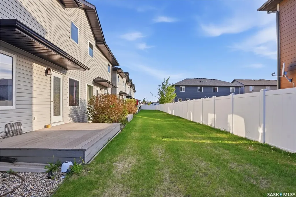 547 East Hampton Boulevard Saskatoon SK S7R 0B1