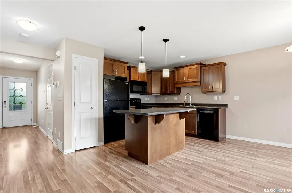547 East Hampton Boulevard Saskatoon SK S7R 0B1