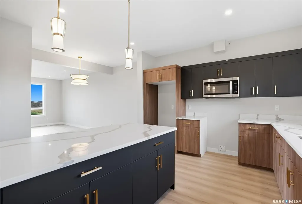 6 Taskamanwa Terrace Saskatoon SK S7V 1Z7