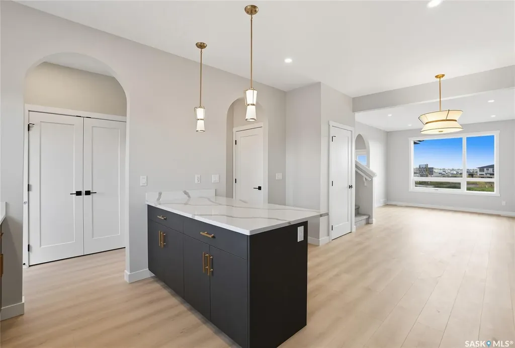6 Taskamanwa Terrace Saskatoon SK S7V 1Z7