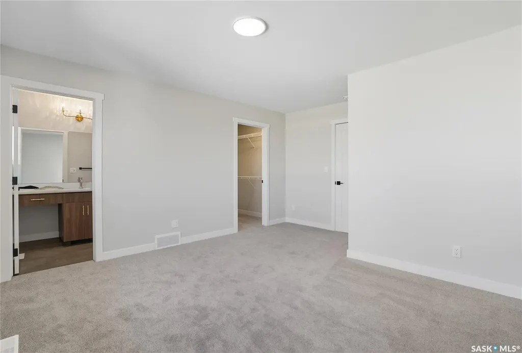 6 Taskamanwa Terrace Saskatoon SK S7V 1Z7