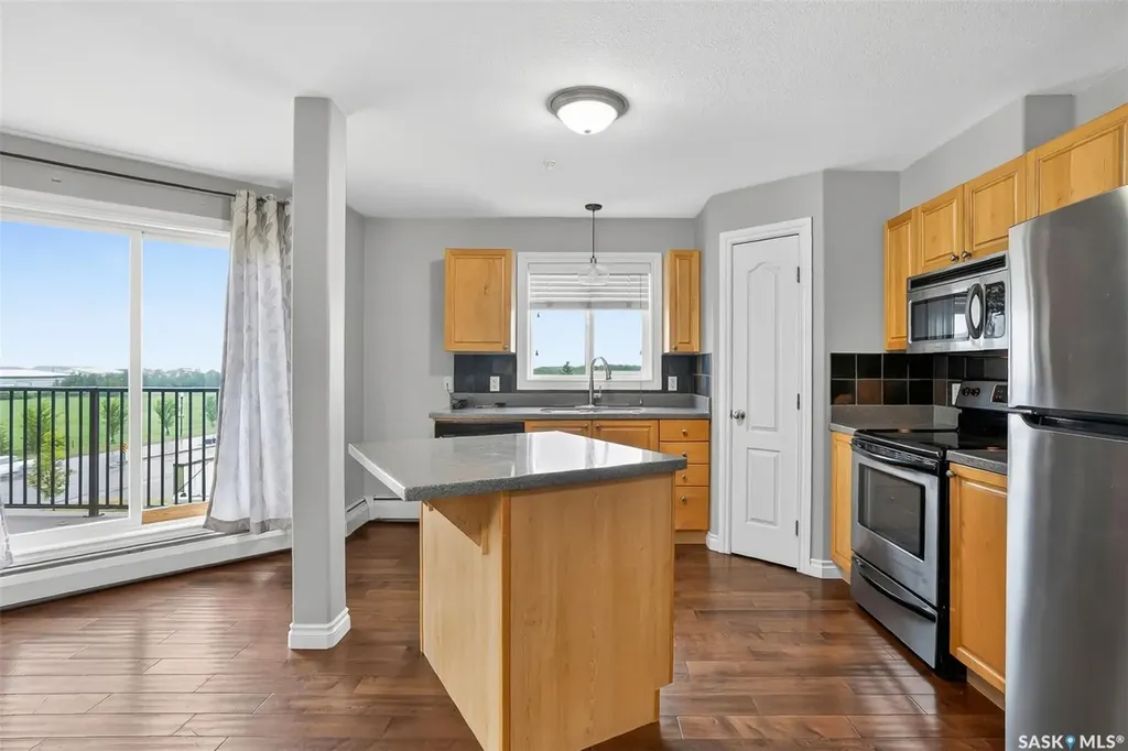 100 1st Avenue N Warman SK S0K 4S0