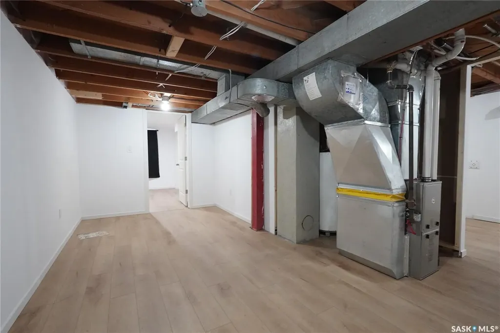 100 Broadway Avenue Regina SK S4N 1B1
