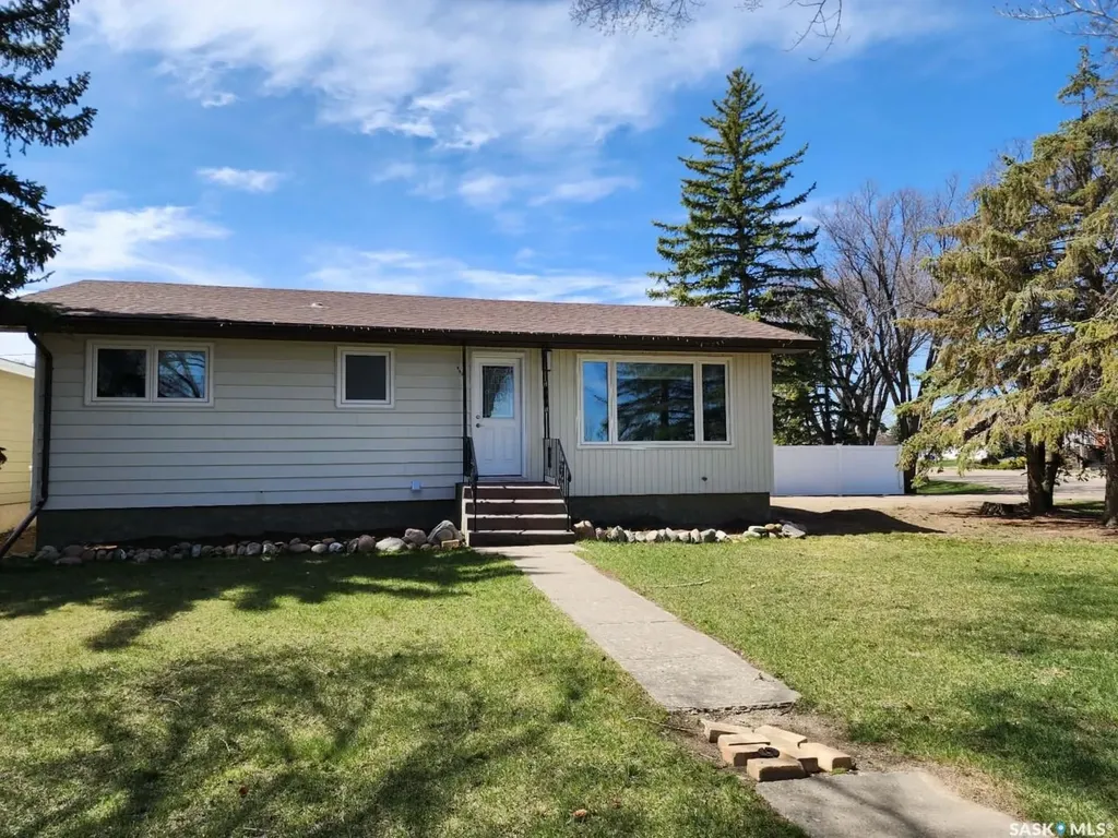 891 2nd Street E Shaunavon SK S0N 2M0