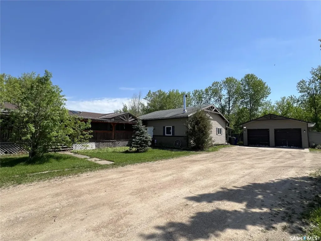 620 7th Avenue E Meadow Lake SK S9X 1J3