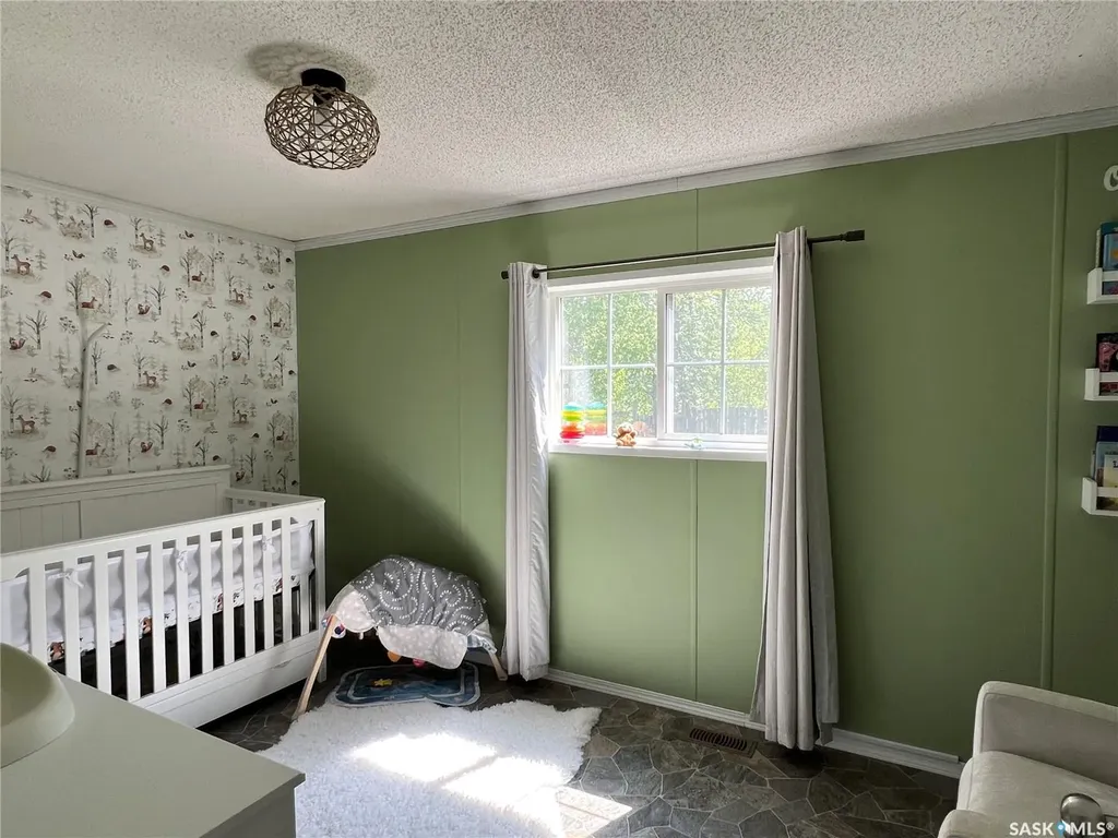 620 7th Avenue E Meadow Lake SK S9X 1J3