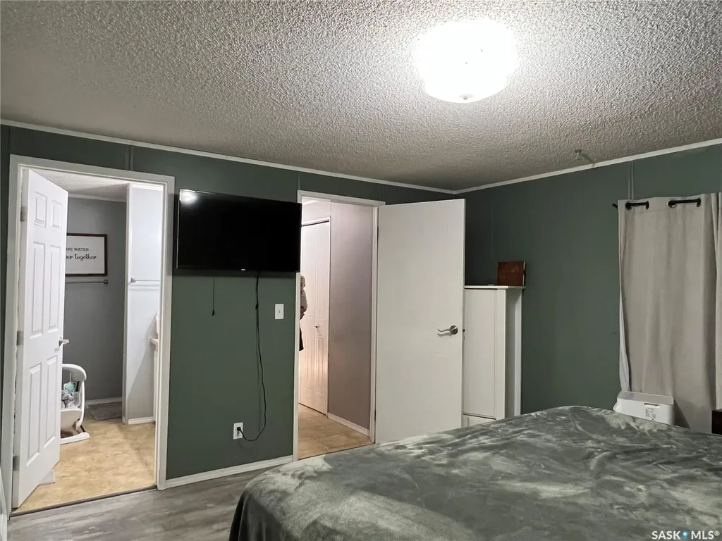 620 7th Avenue E Meadow Lake SK S9X 1J3