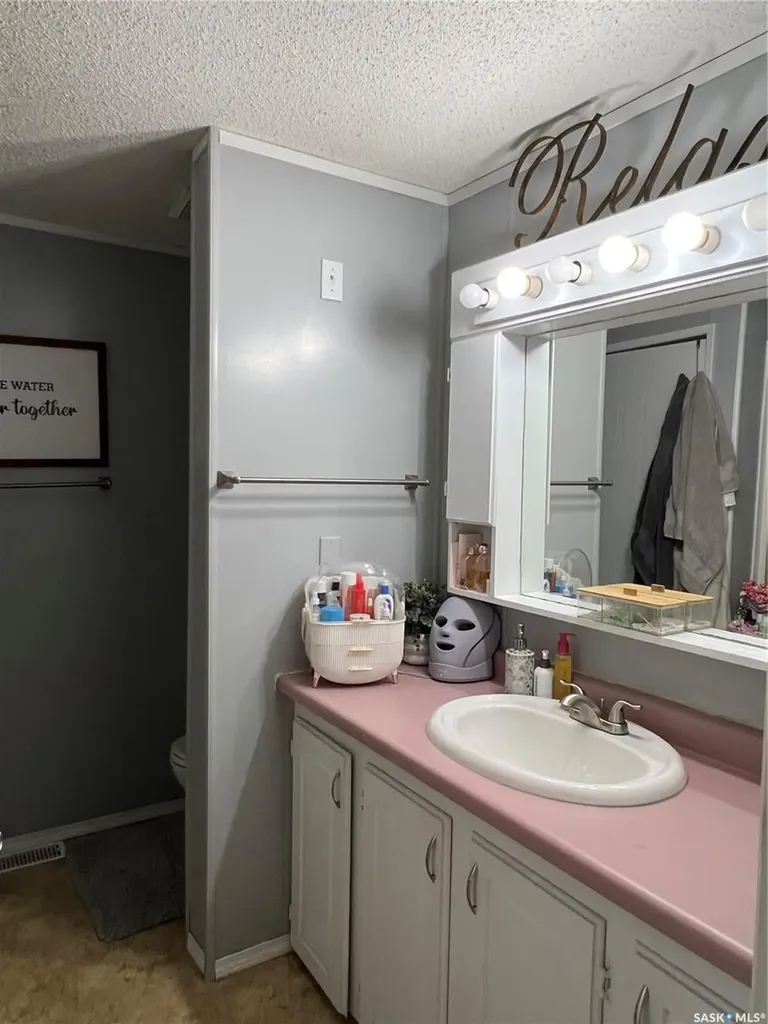 620 7th Avenue E Meadow Lake SK S9X 1J3