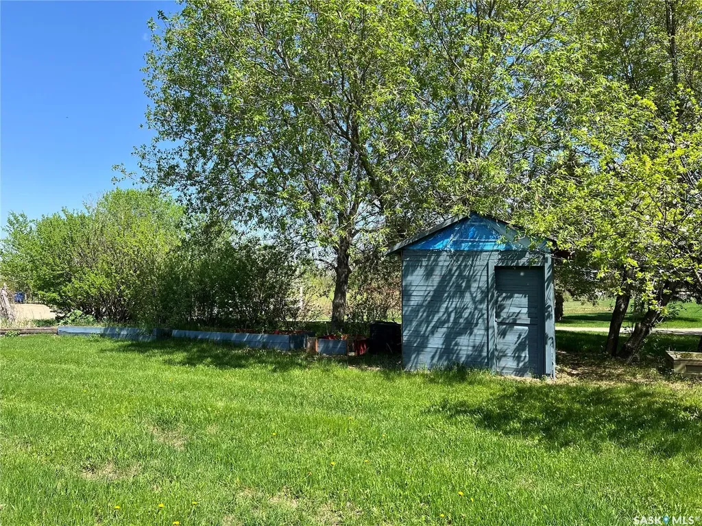 620 7th Avenue E Meadow Lake SK S9X 1J3
