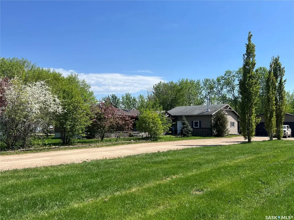 620 7th Avenue E Meadow Lake SK S9X 1J3