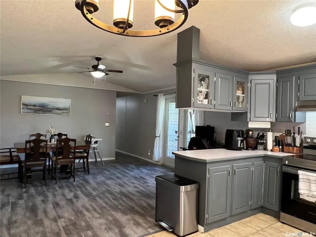 620 7th Avenue E Meadow Lake SK S9X 1J3