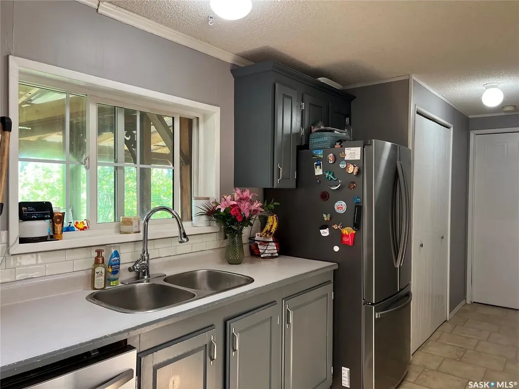 620 7th Avenue E Meadow Lake SK S9X 1J3
