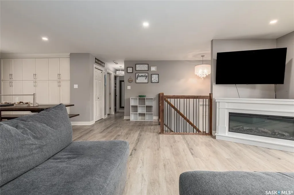 48 Aster Crescent Moose Jaw SK S6J 1A7