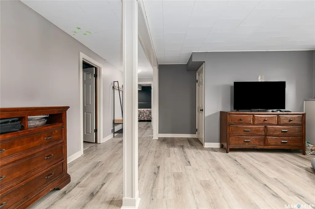 48 Aster Crescent Moose Jaw SK S6J 1A7