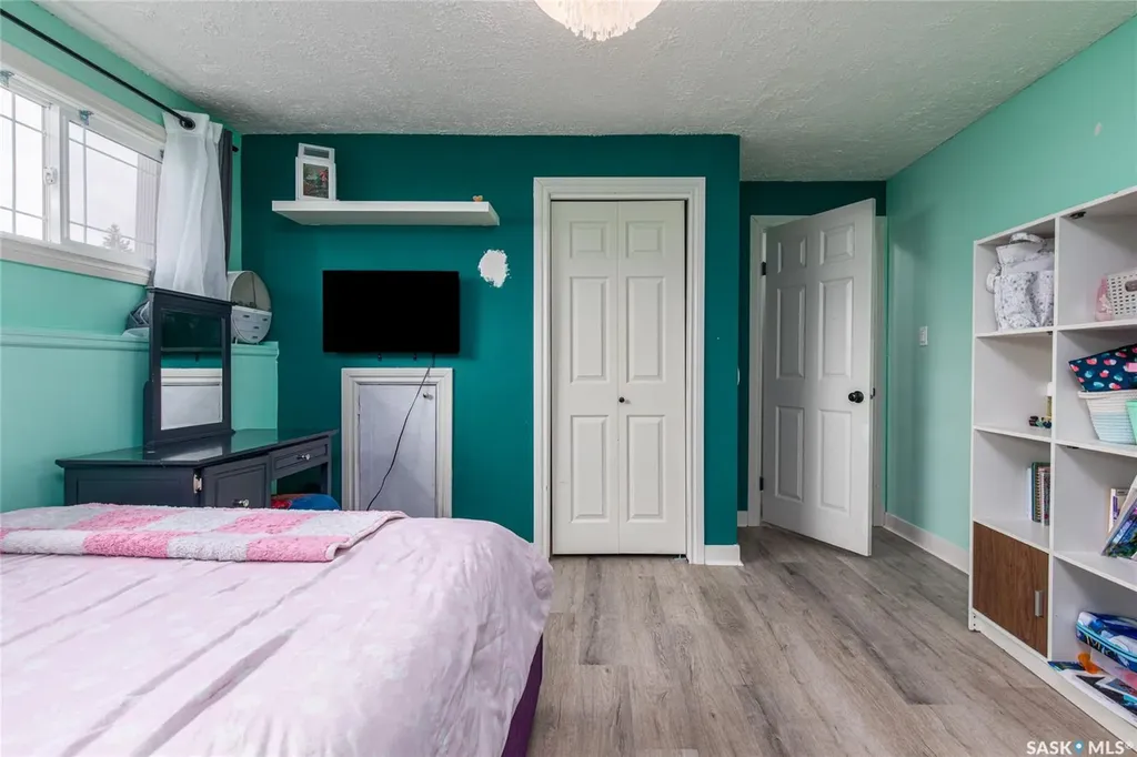 48 Aster Crescent Moose Jaw SK S6J 1A7