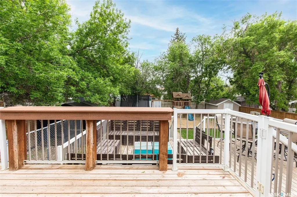 48 Aster Crescent Moose Jaw SK S6J 1A7