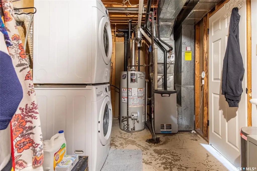 48 Aster Crescent Moose Jaw SK S6J 1A7