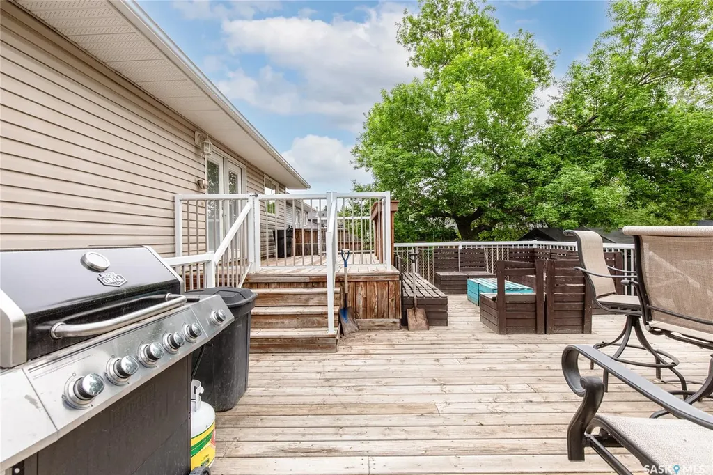 48 Aster Crescent Moose Jaw SK S6J 1A7