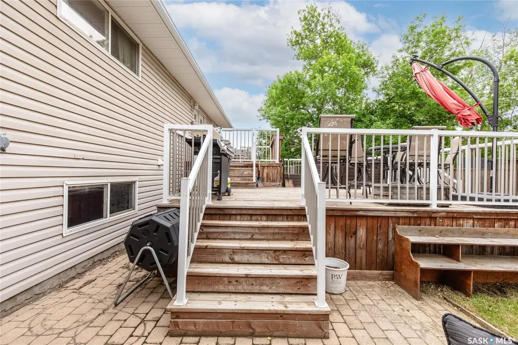 48 Aster Crescent Moose Jaw SK S6J 1A7
