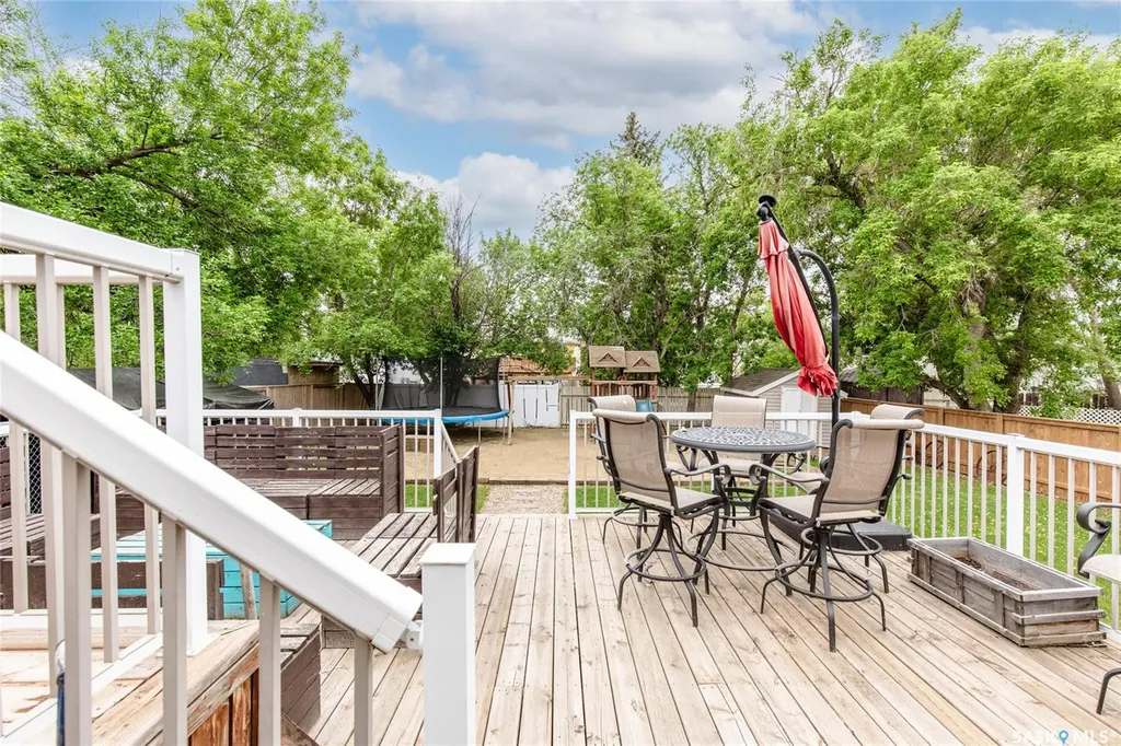 48 Aster Crescent Moose Jaw SK S6J 1A7