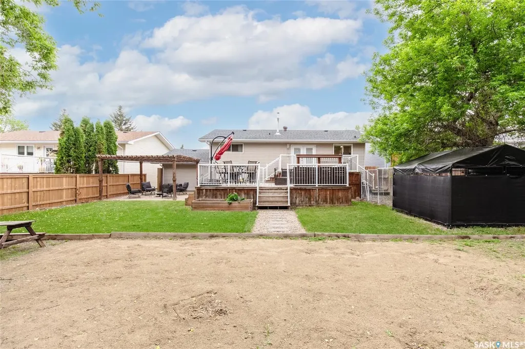 48 Aster Crescent Moose Jaw SK S6J 1A7