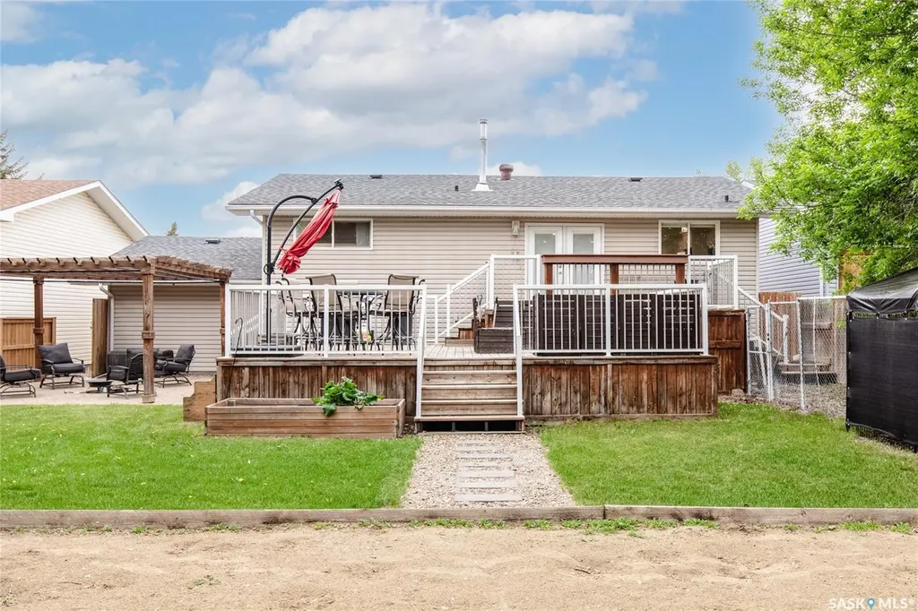 48 Aster Crescent Moose Jaw SK S6J 1A7