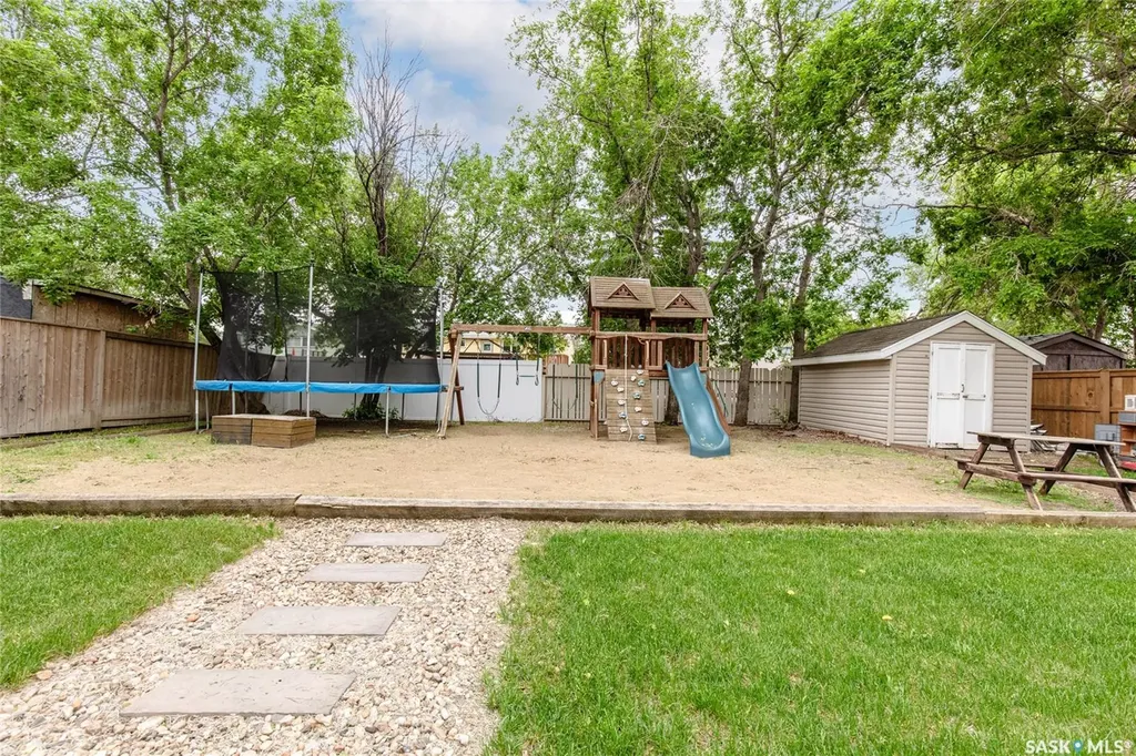 48 Aster Crescent Moose Jaw SK S6J 1A7