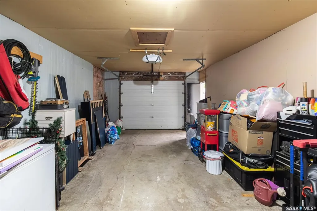 48 Aster Crescent Moose Jaw SK S6J 1A7