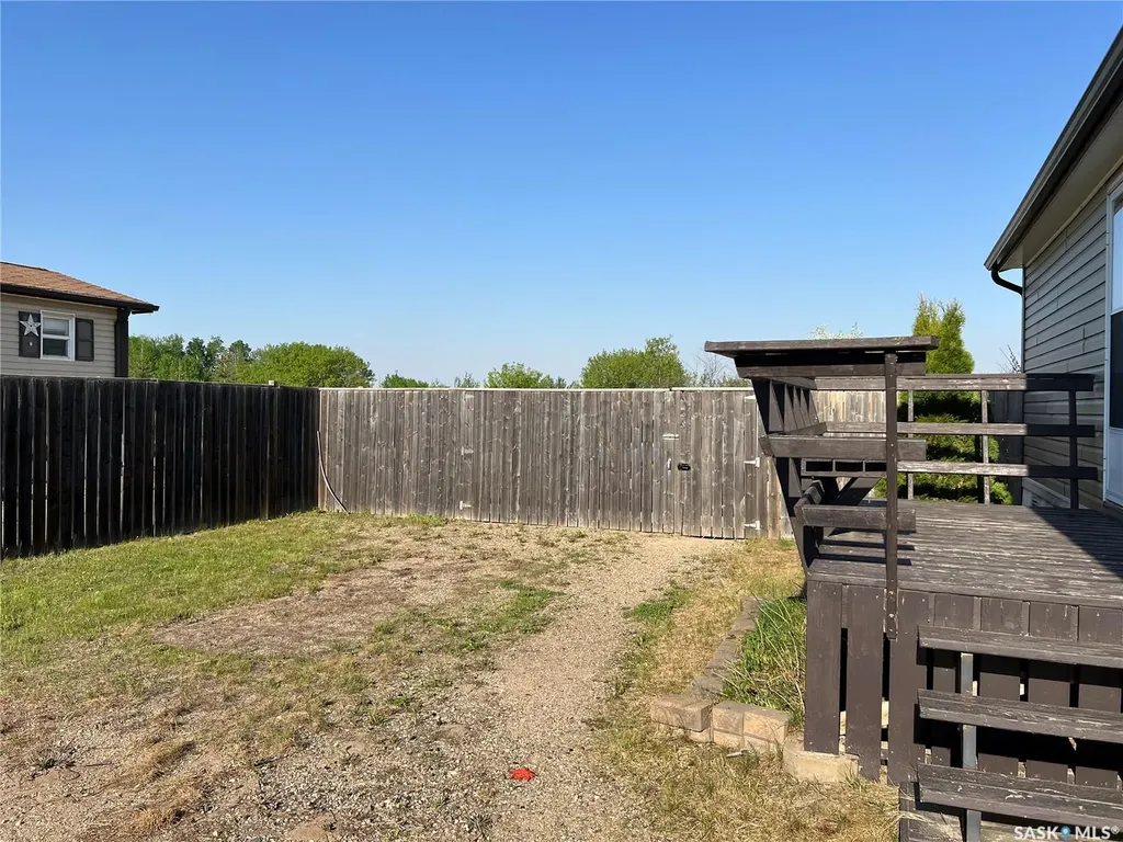609 6th Street E Meadow Lake SK S9X 1X9