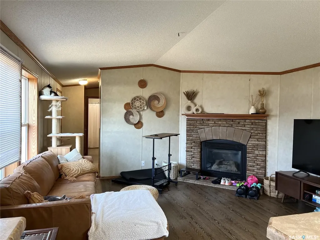 609 6th Street E Meadow Lake SK S9X 1X9