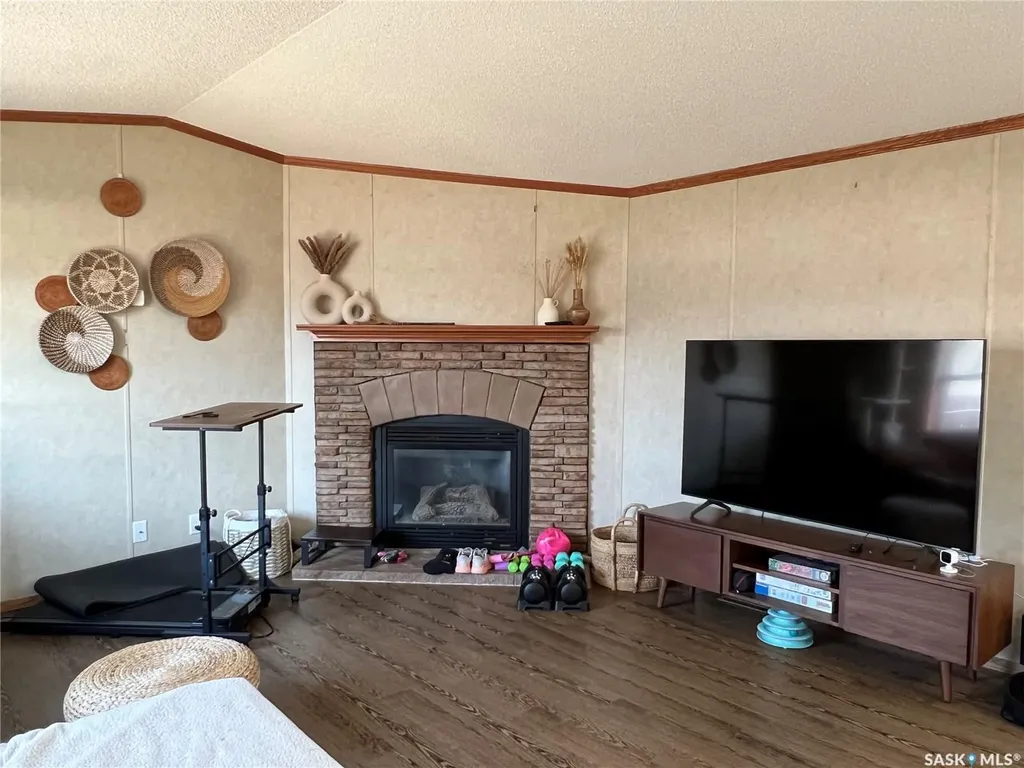 609 6th Street E Meadow Lake SK S9X 1X9