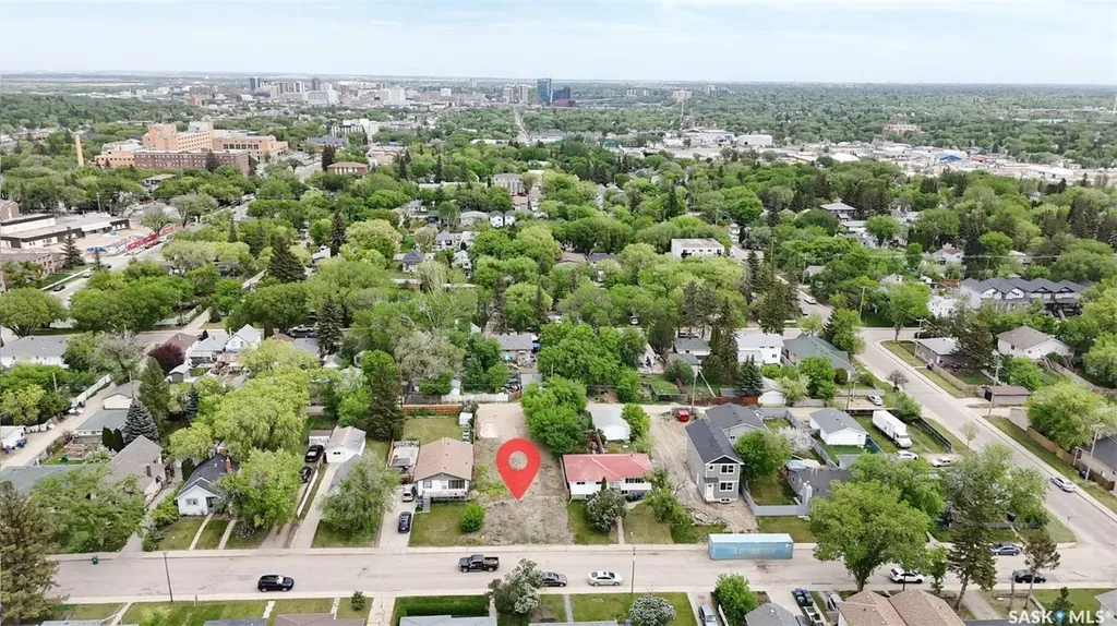 336 V Avenue S Saskatoon SK S7M 3E5