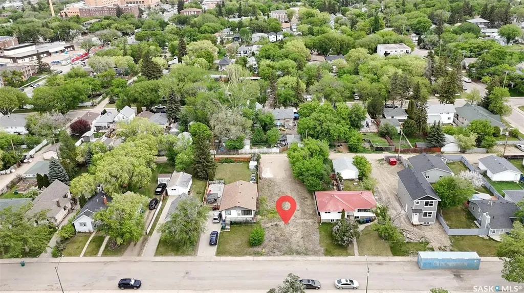 336 V Avenue S Saskatoon SK S7M 3E5