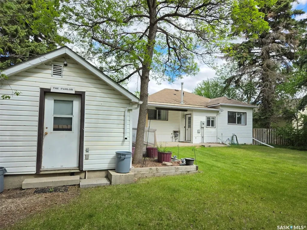 118 5th Street W Carlyle SK S0C 0R0